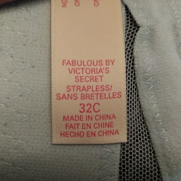 Victoria Secret fabulous bra size 32c - Picture 3 of 3